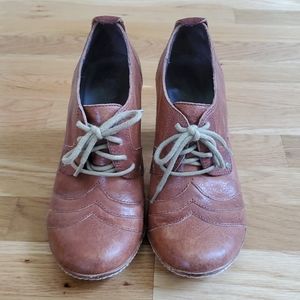 Frye Adrienne Heel Leather Oxfords